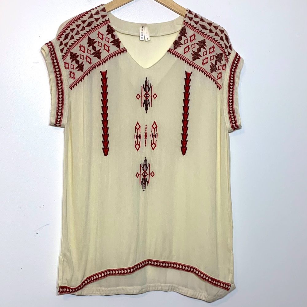 NWOT Adorable Roper Western‎ Boho Embroidered Top